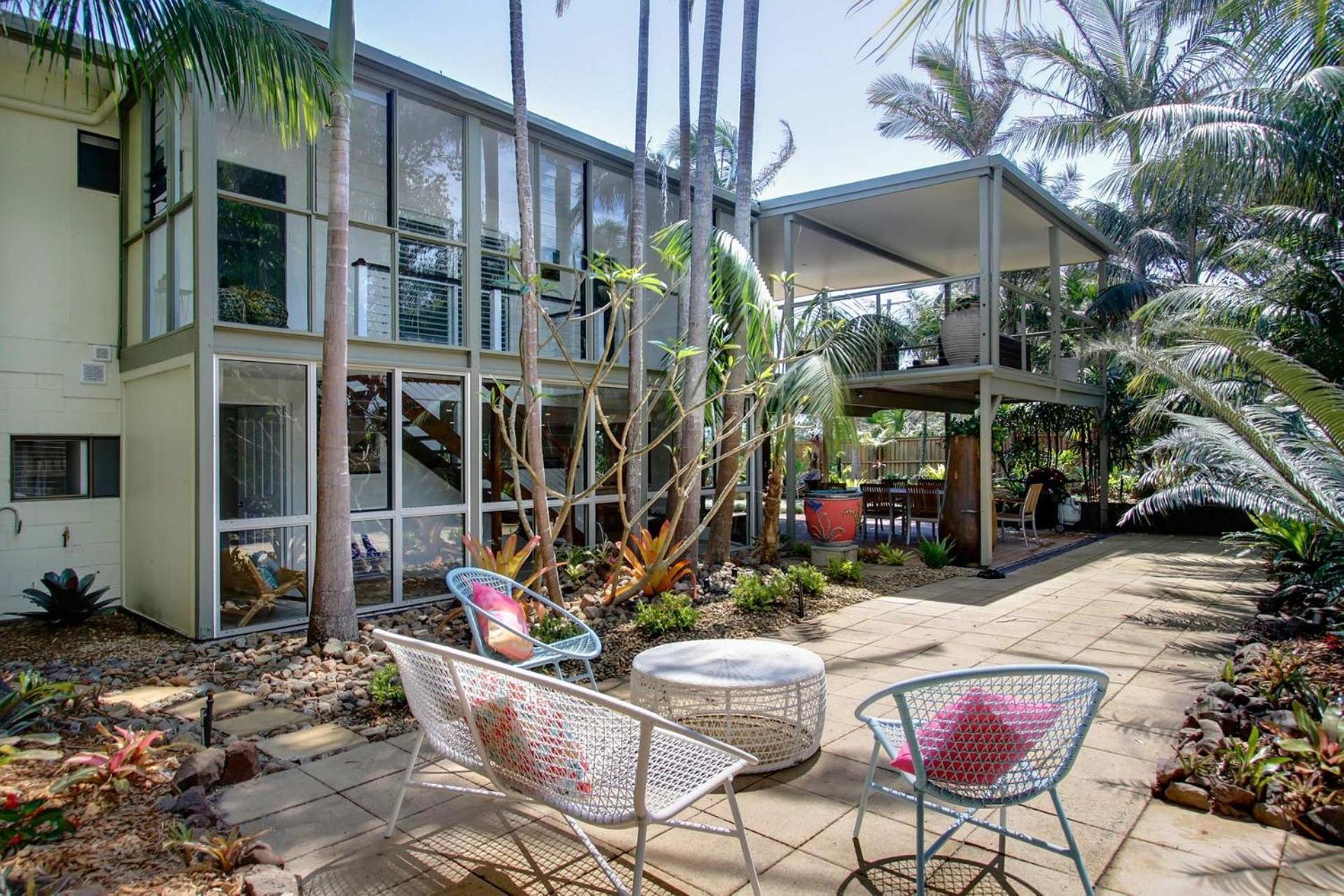 Jimmy's Beach House * Byron Bay