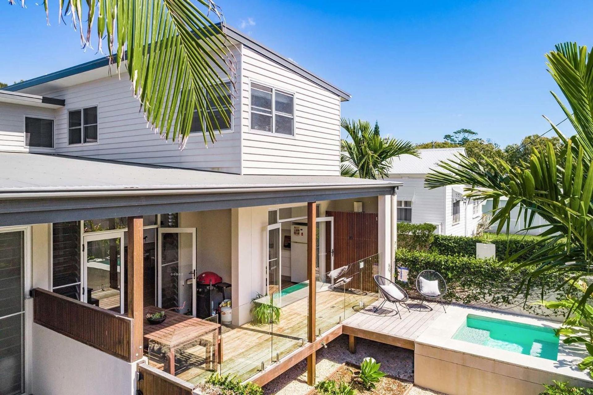 A Perfect - Clique 2 * Byron Bay