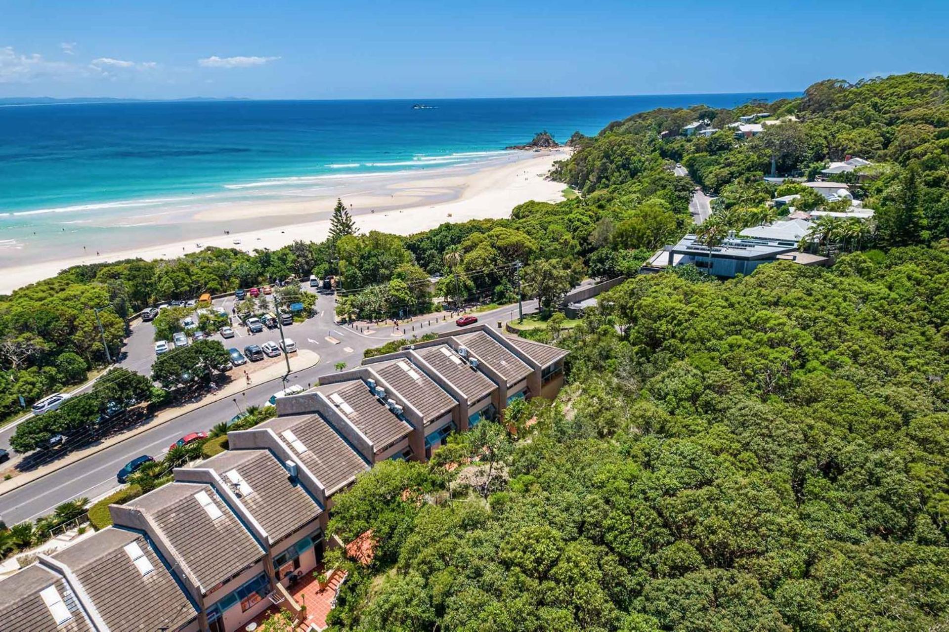 1 Cook - Opposite Clarkes Apartment