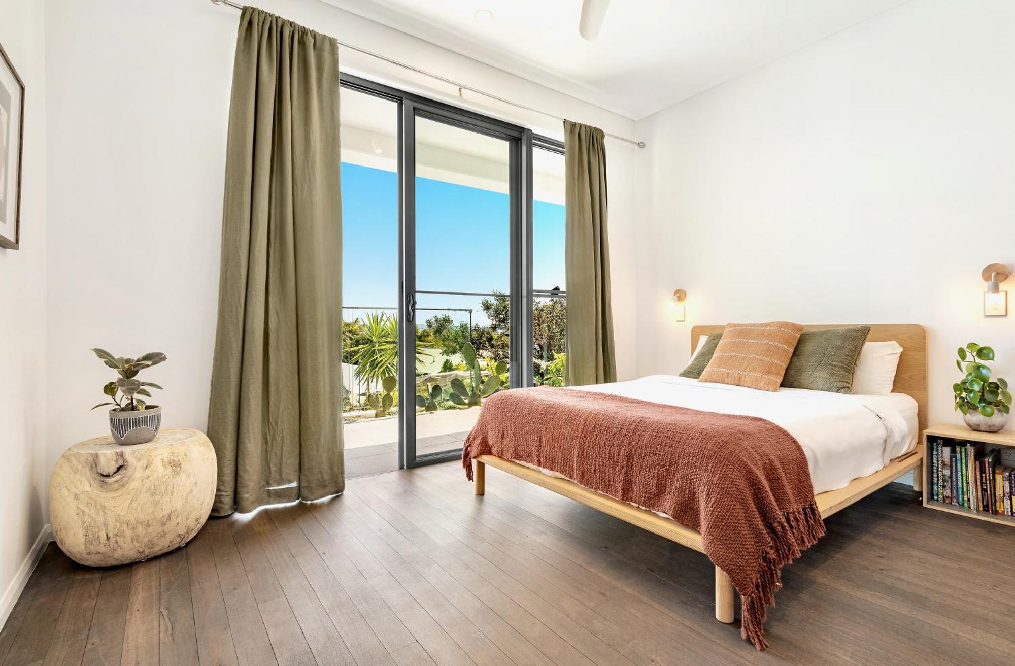 Sanctuary Spaces - Sundowner * Byron Bay