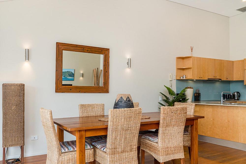 - Pipis 2 - 2/2 Fletcher Byron Bay