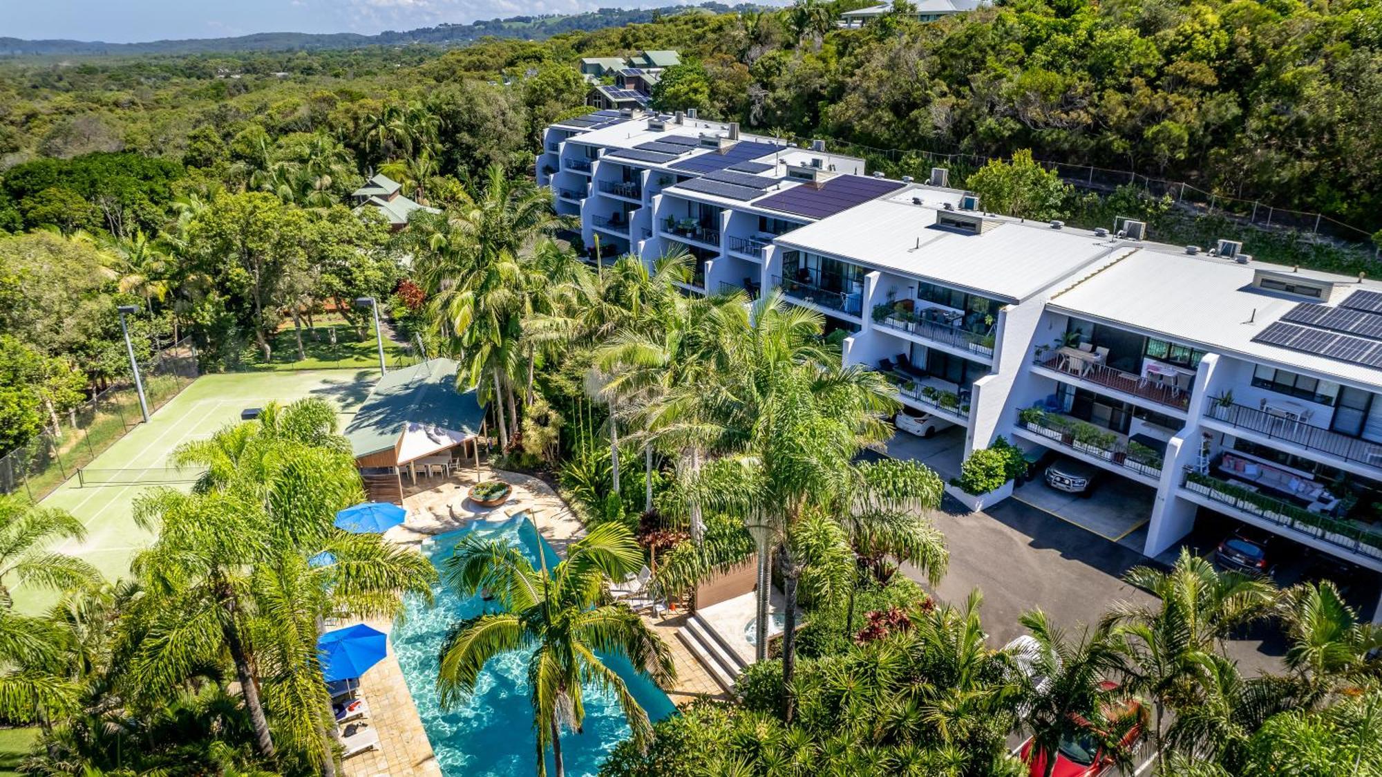 The Oasis And Treetop Aparthotel