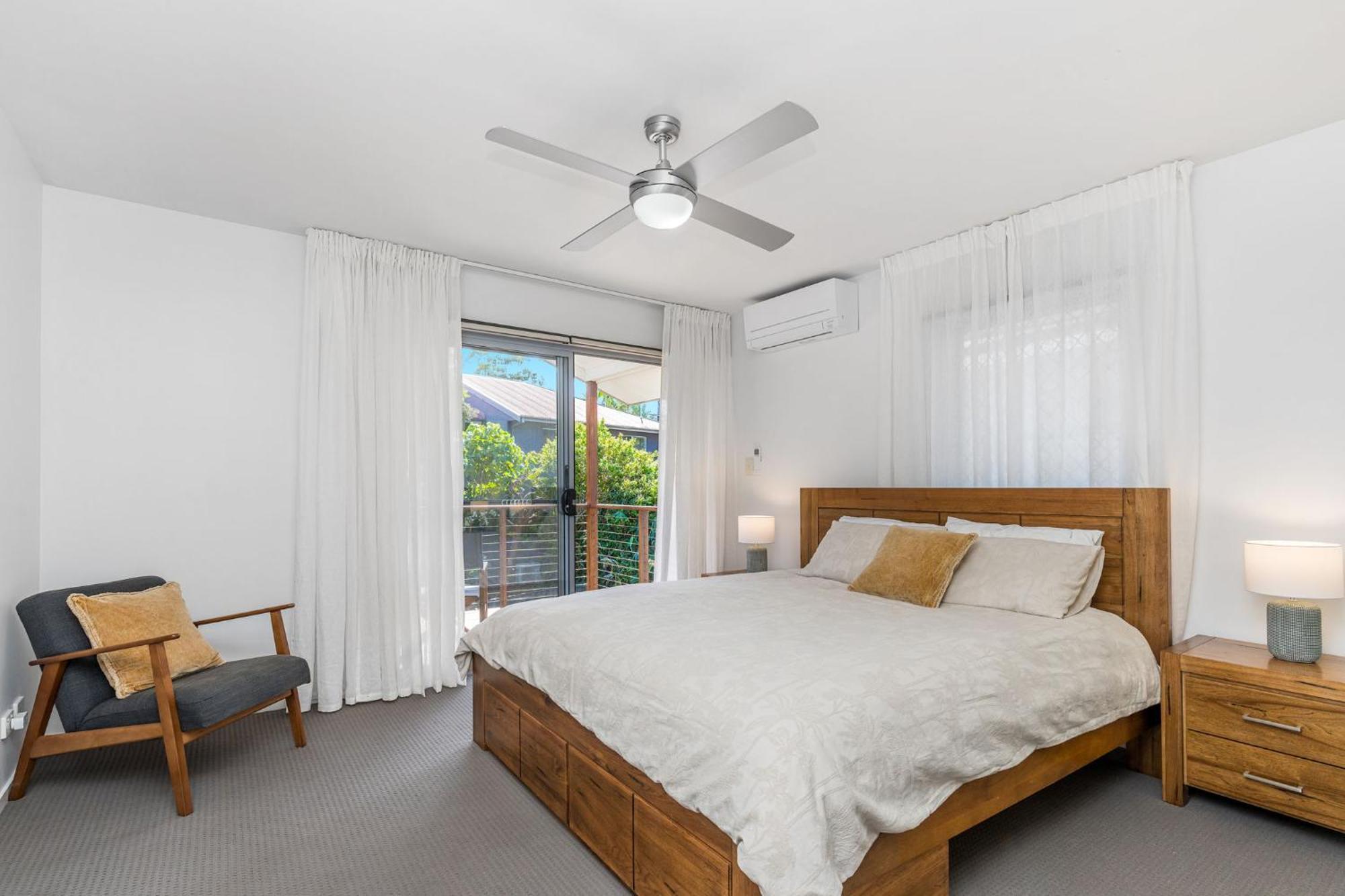 Ocean Breeze * Byron Bay