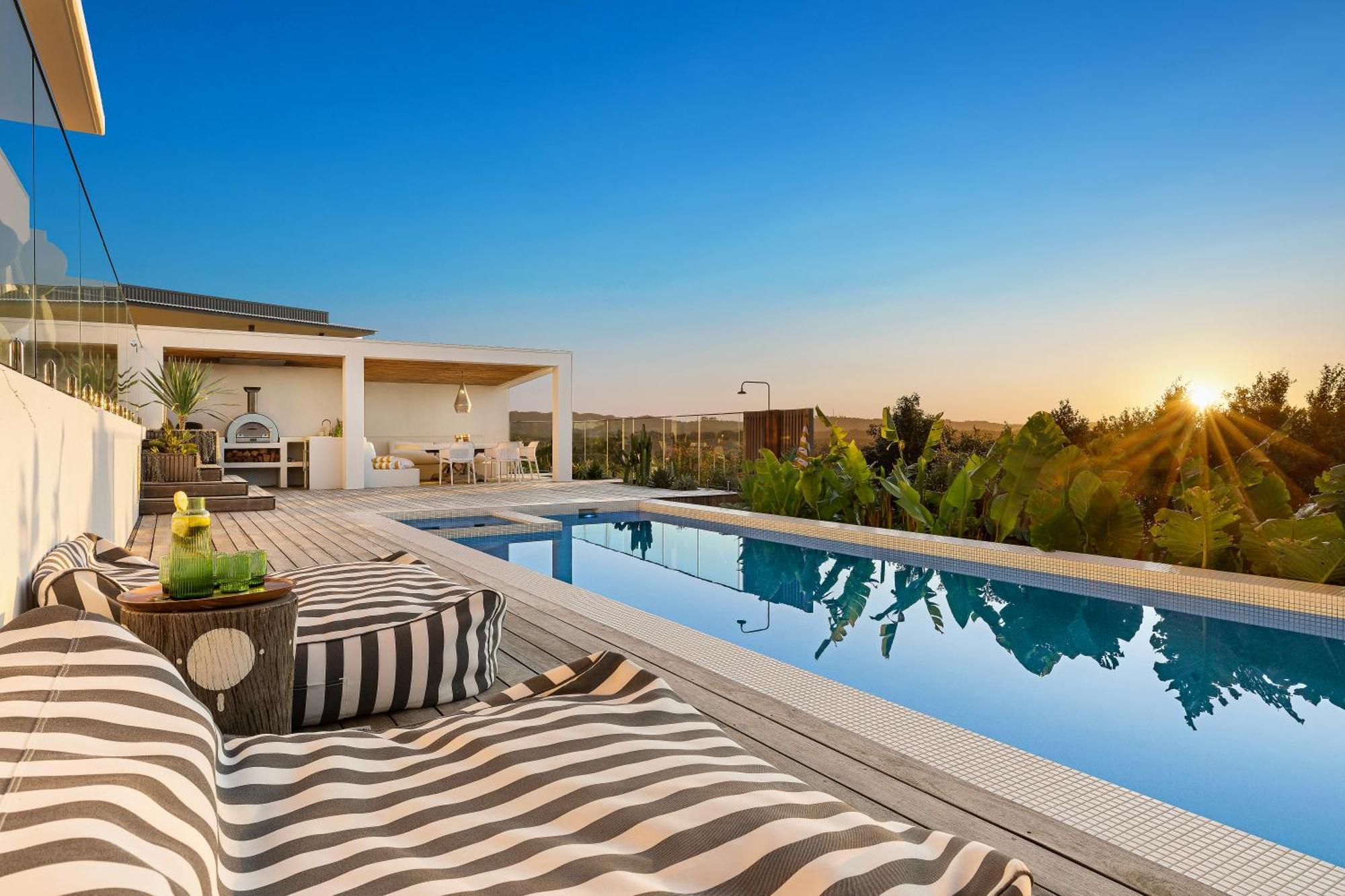 Villa Sanctuary Spaces - Sundowner *