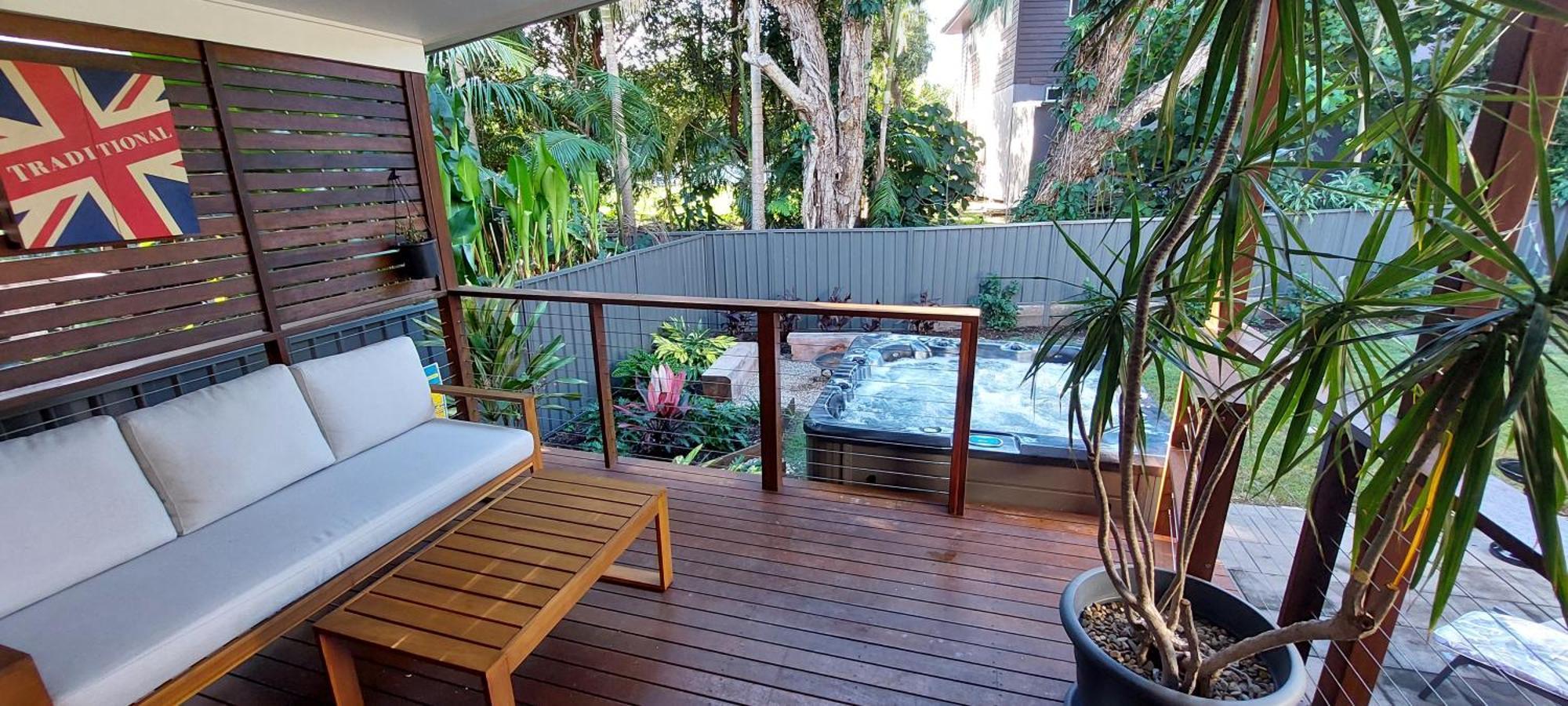 Ocean Breeze * Byron Bay