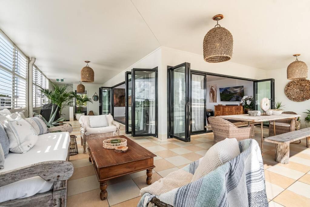 Sophie's Place Relaunch - Luxury Penthouse Apartment *