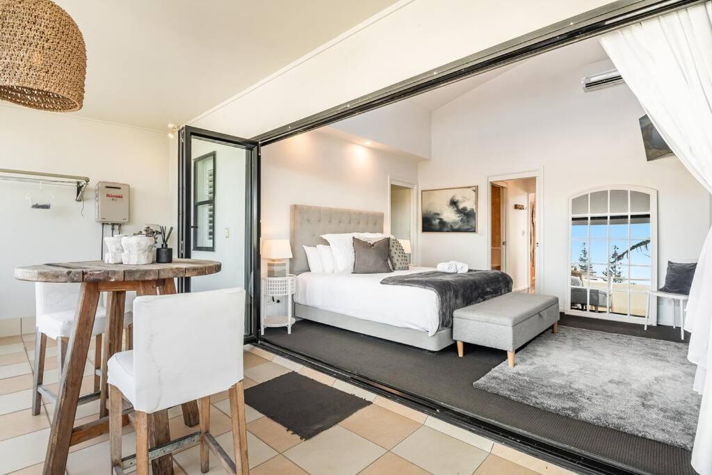 Apartment Sophie's Place Relaunch - Luxury Penthouse Byron Bay