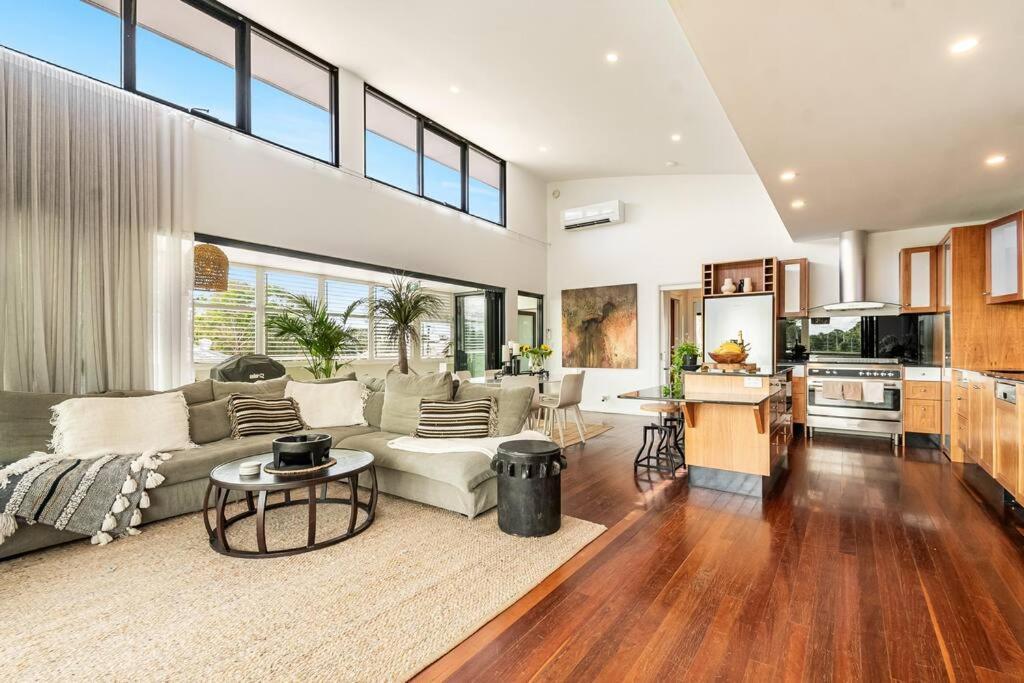 Sophie's Place Relaunch - Luxury Penthouse