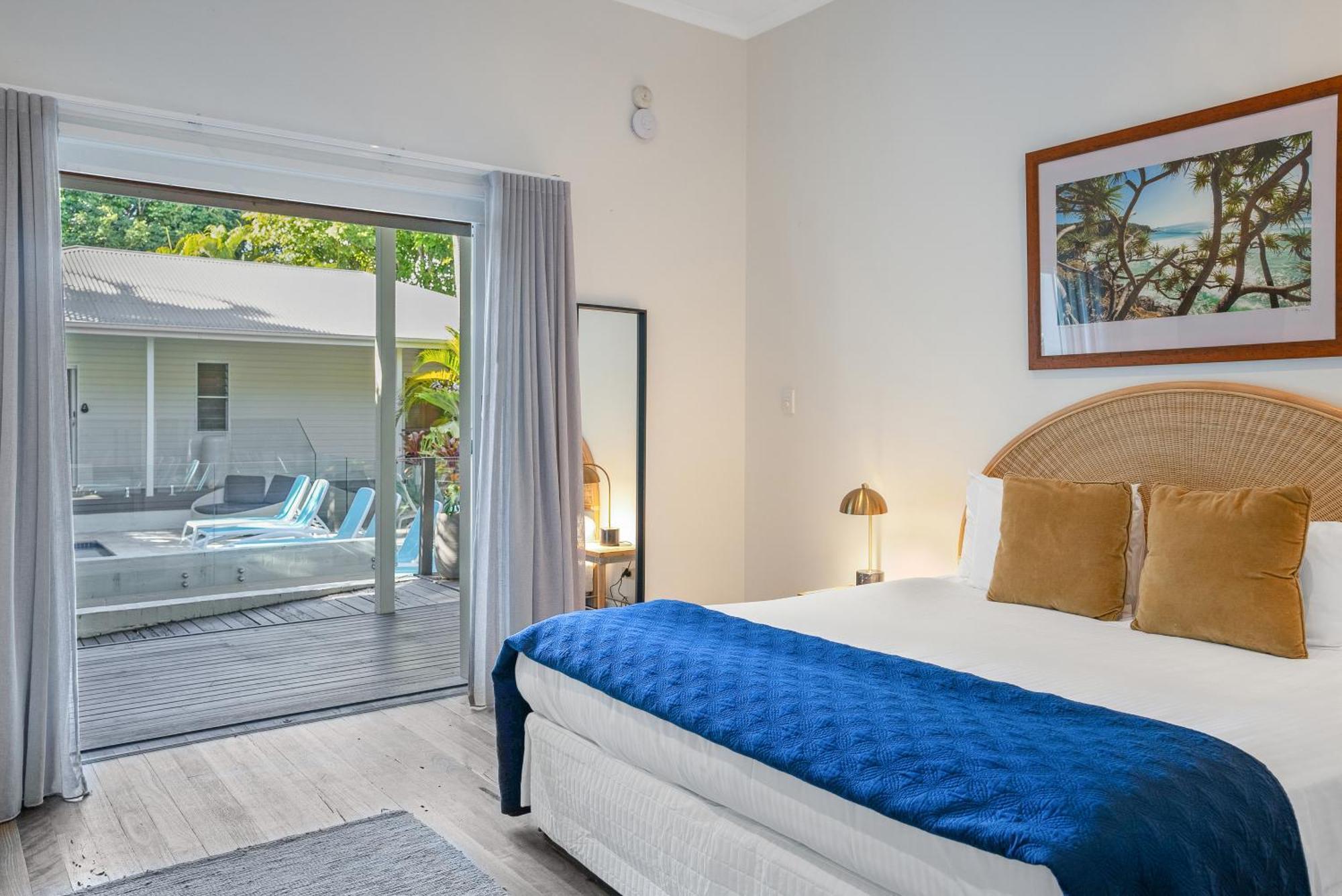 Guest house Cove 4*