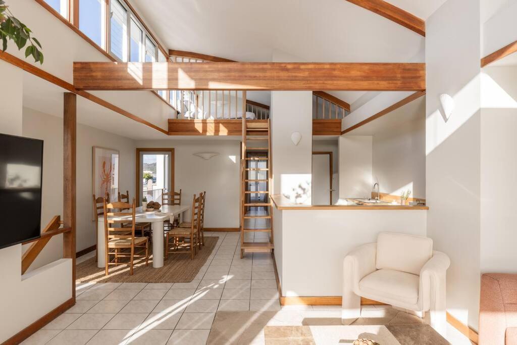 The Maygold Penthouse - Byron Apartment Byron Bay