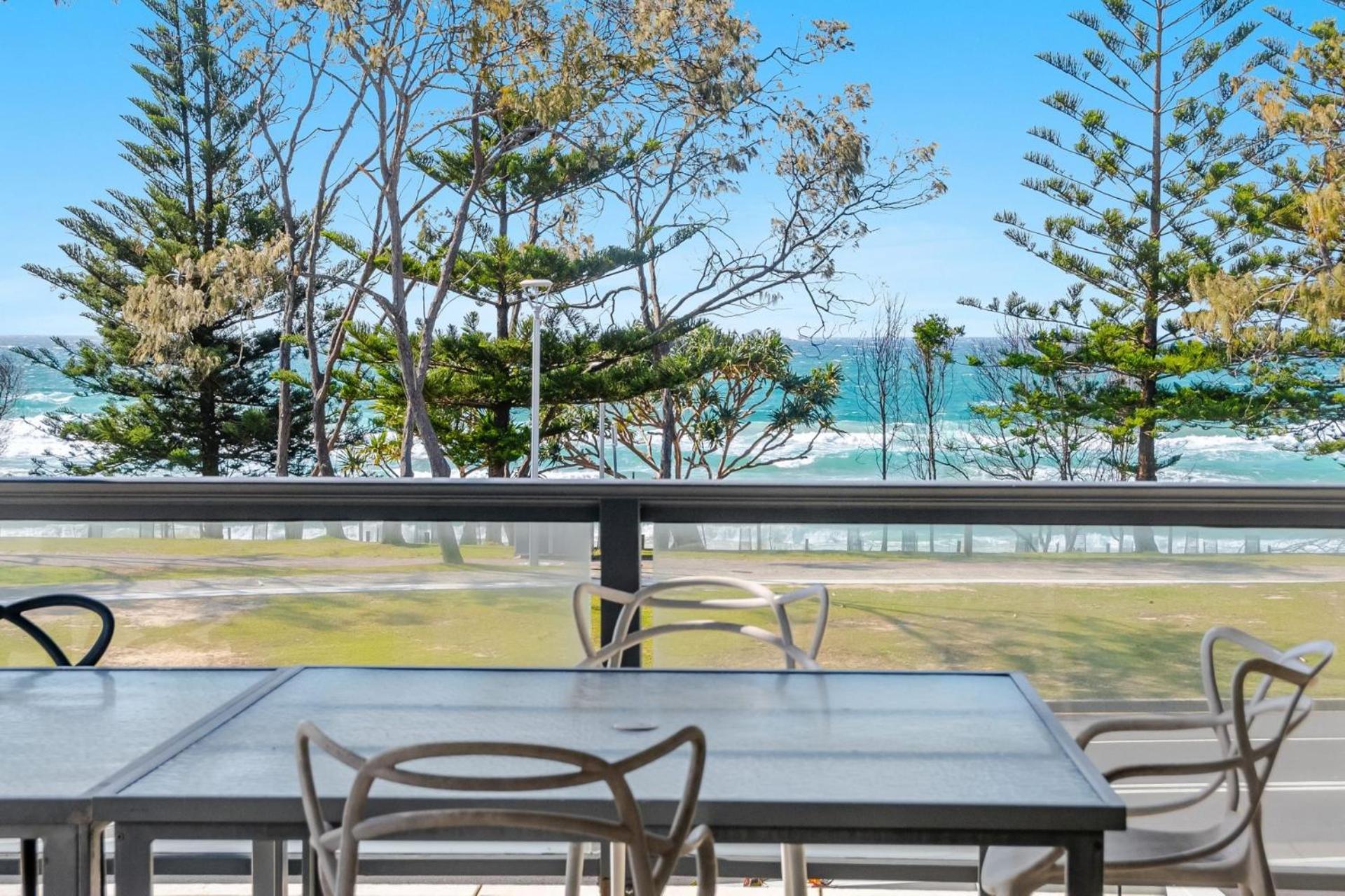 Apartment Front Break 2 Byron Bay