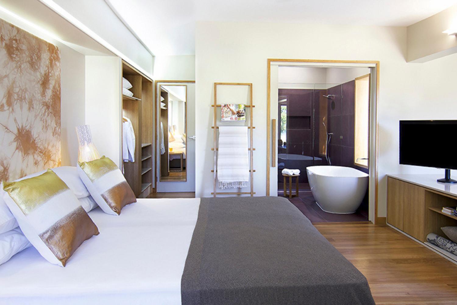 Resort Elements Of Byron