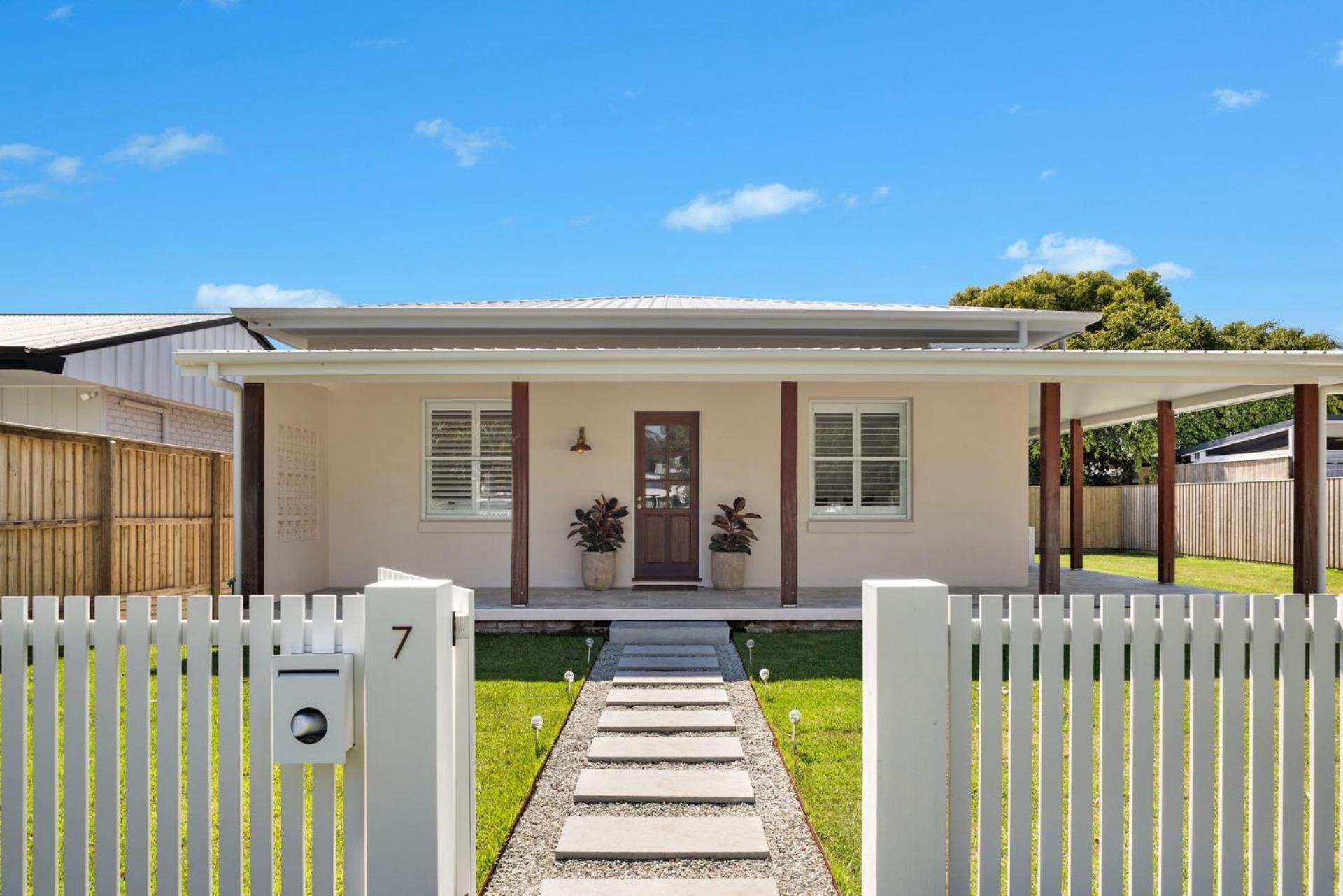 Sunnyside On Burns Holiday home