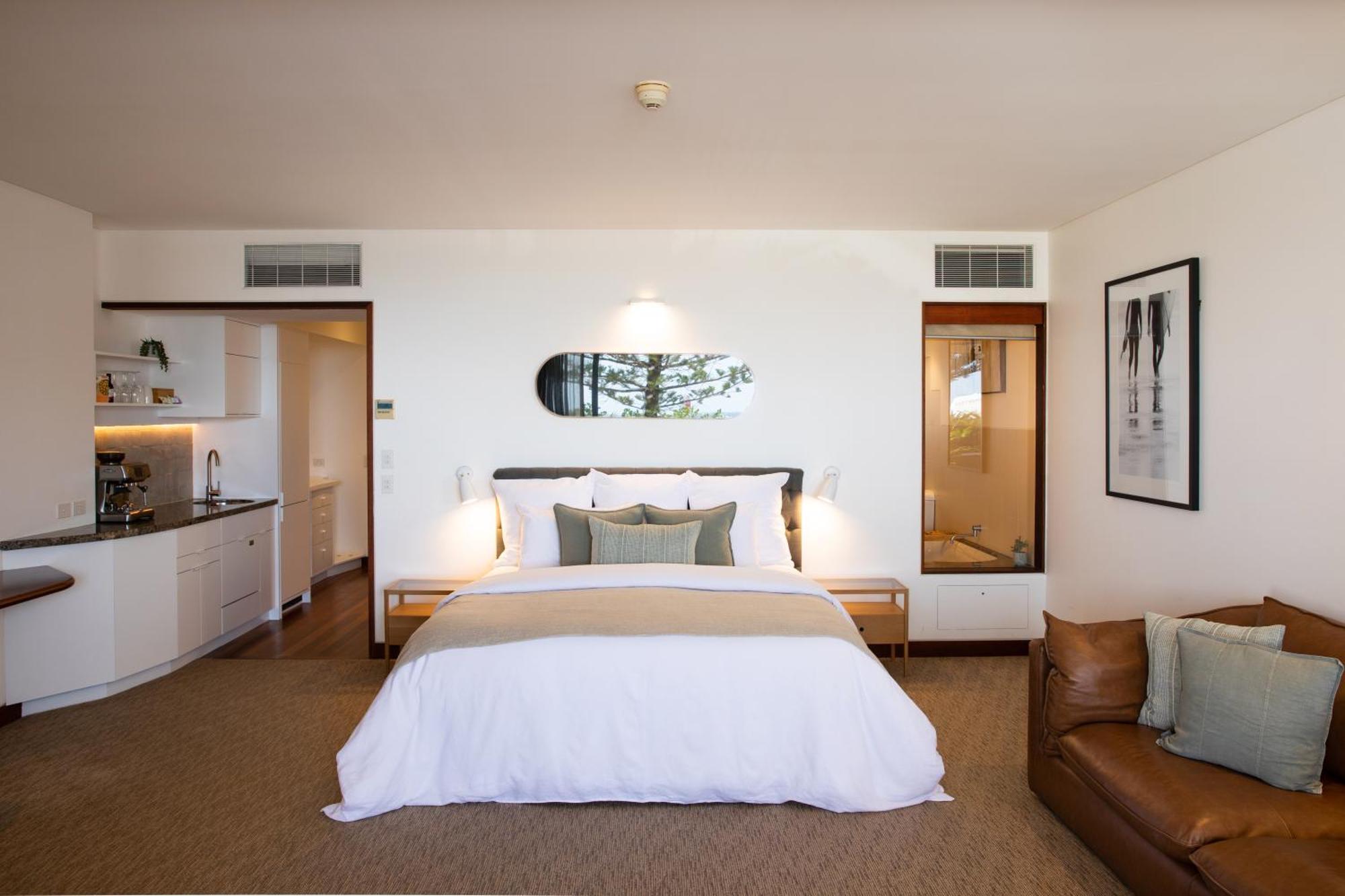 Beach Suites 4*