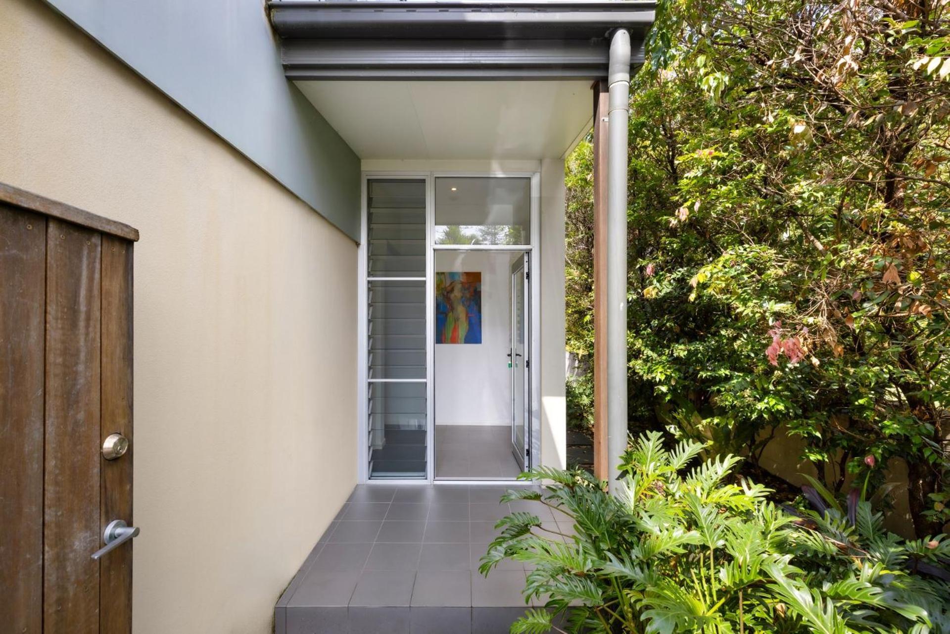 Lane By The Bay * Byron Bay