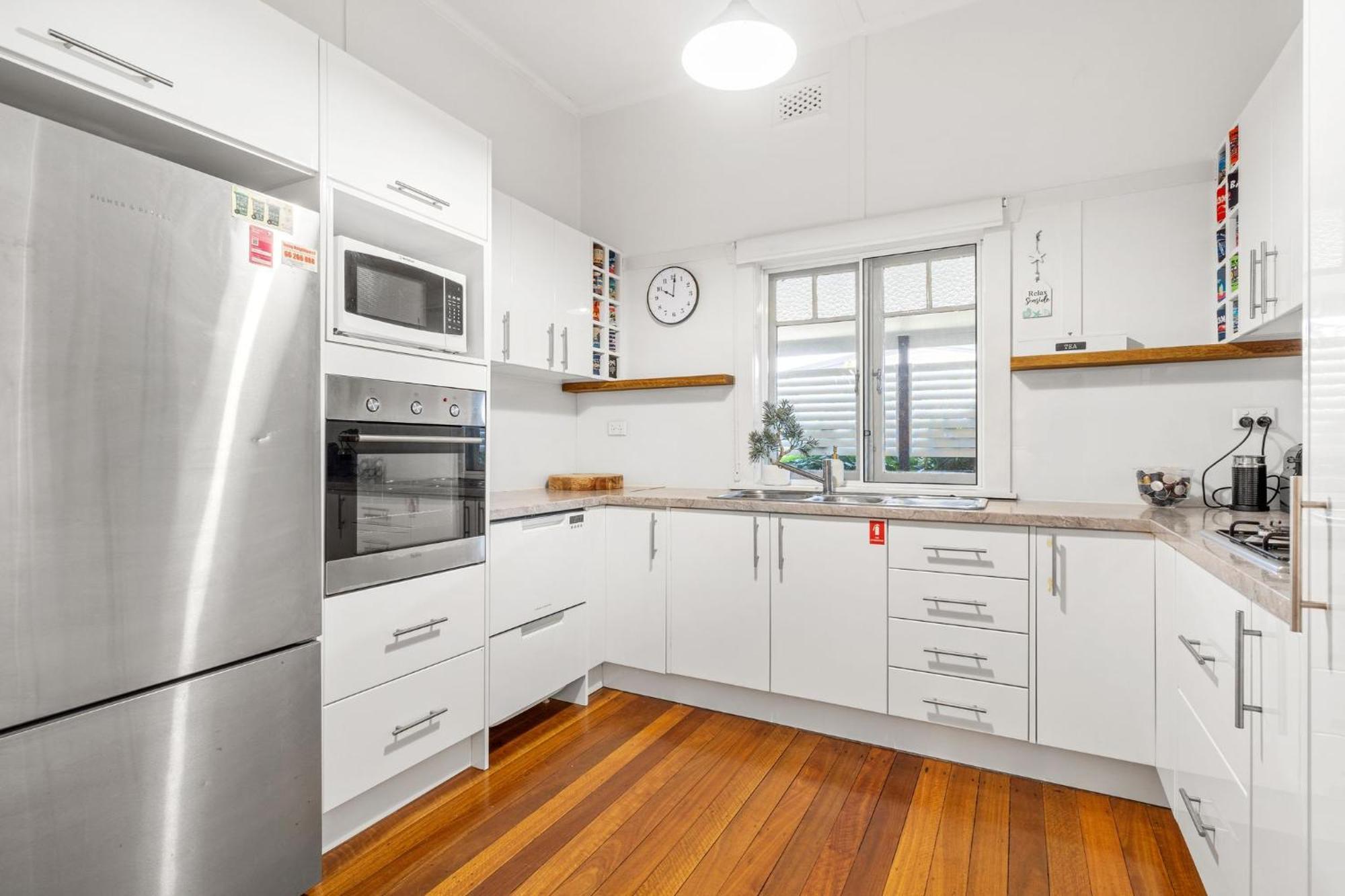 21 Carlyle Street -