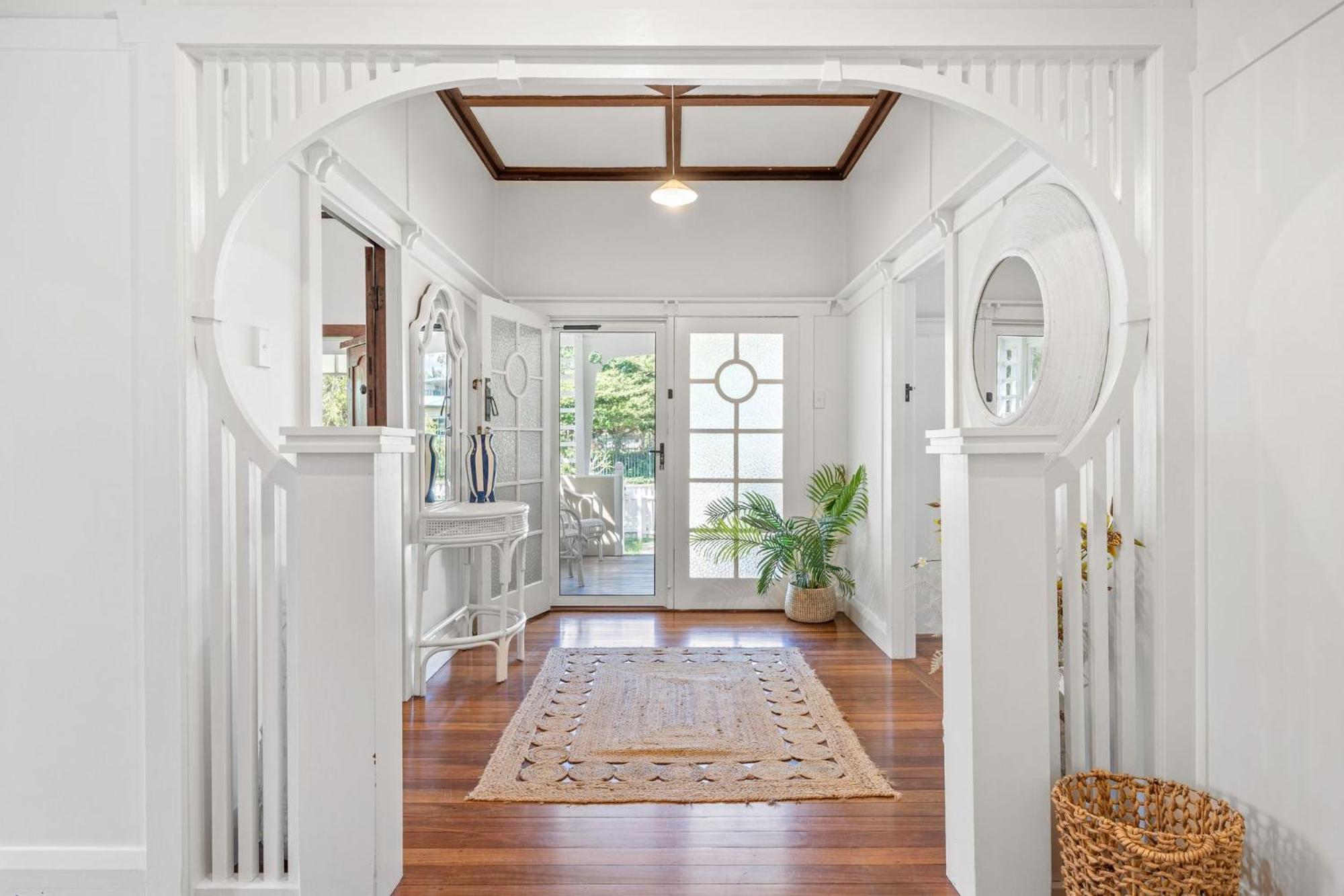 21 Carlyle Street - * Byron Bay