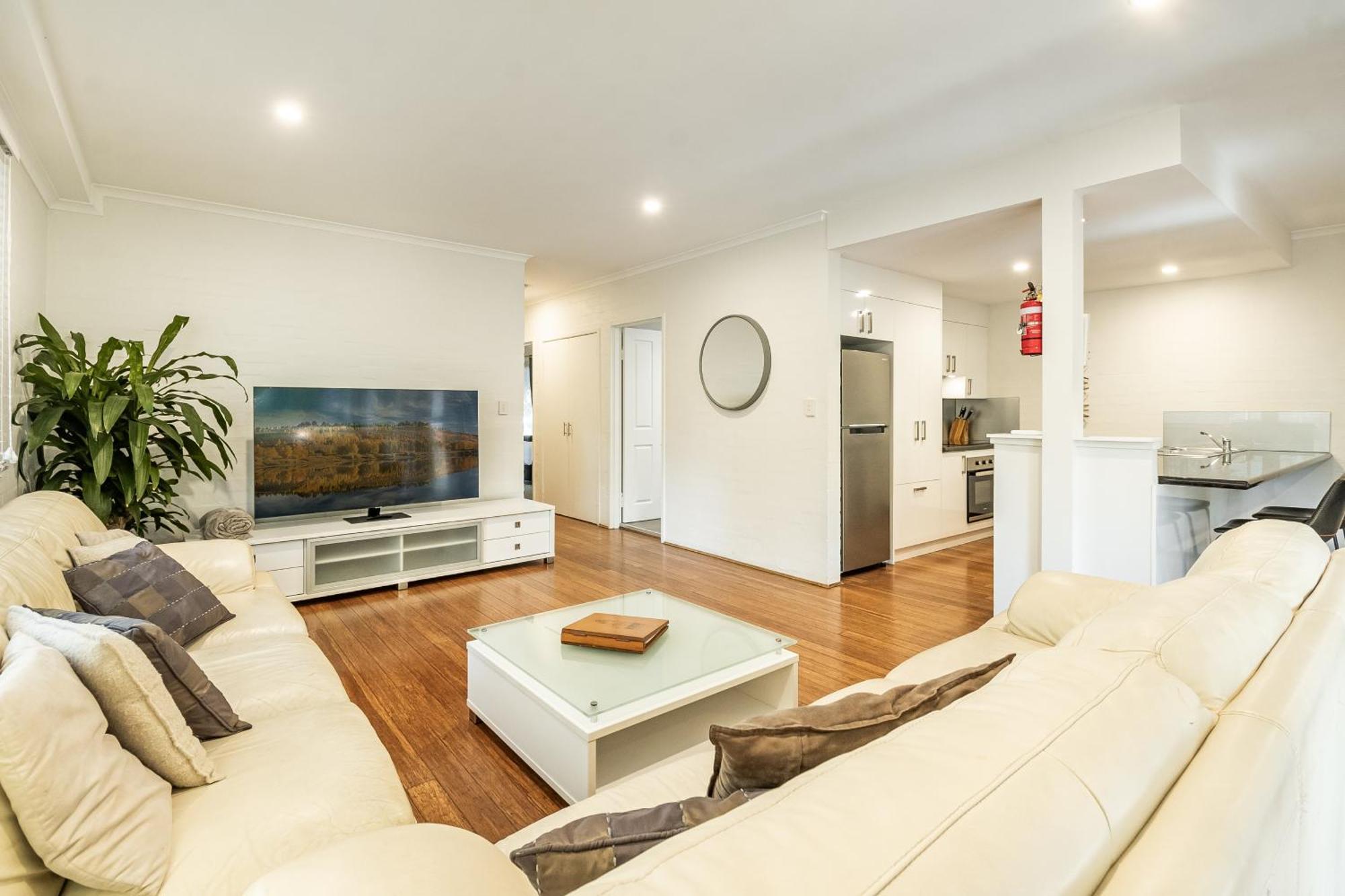 Mariner Bay Aparthotel