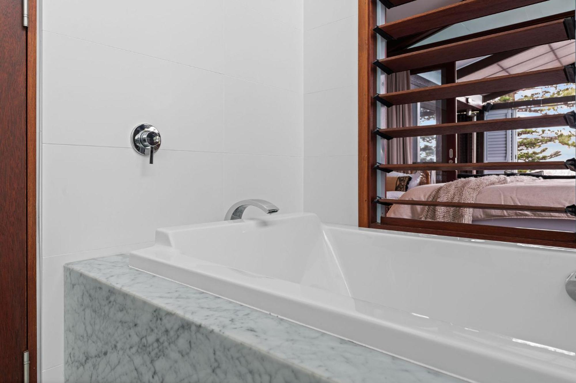 Luxury On The Bay - 2 X 3 Bedroom * Byron Bay