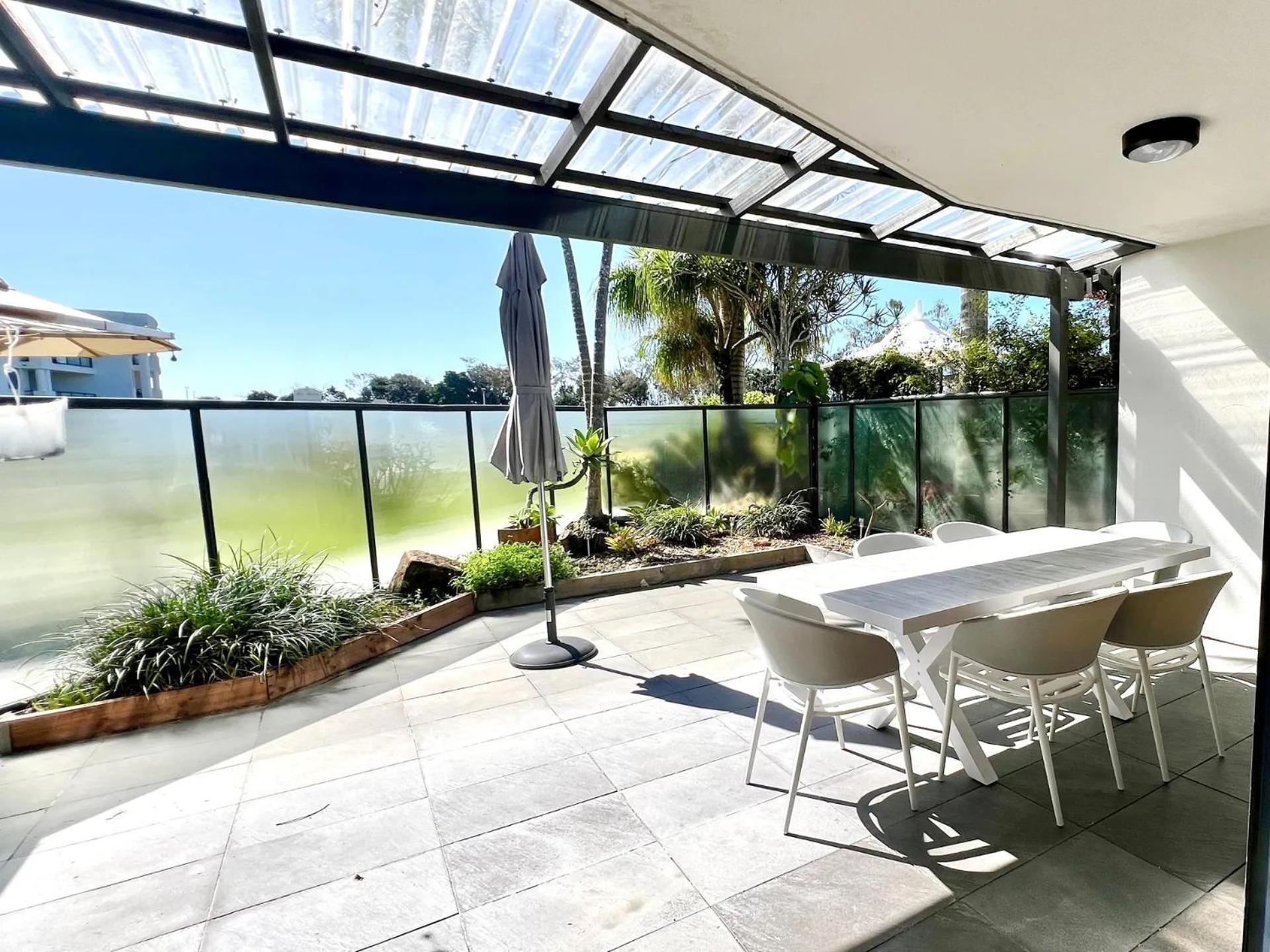 Beachfront * Byron Bay