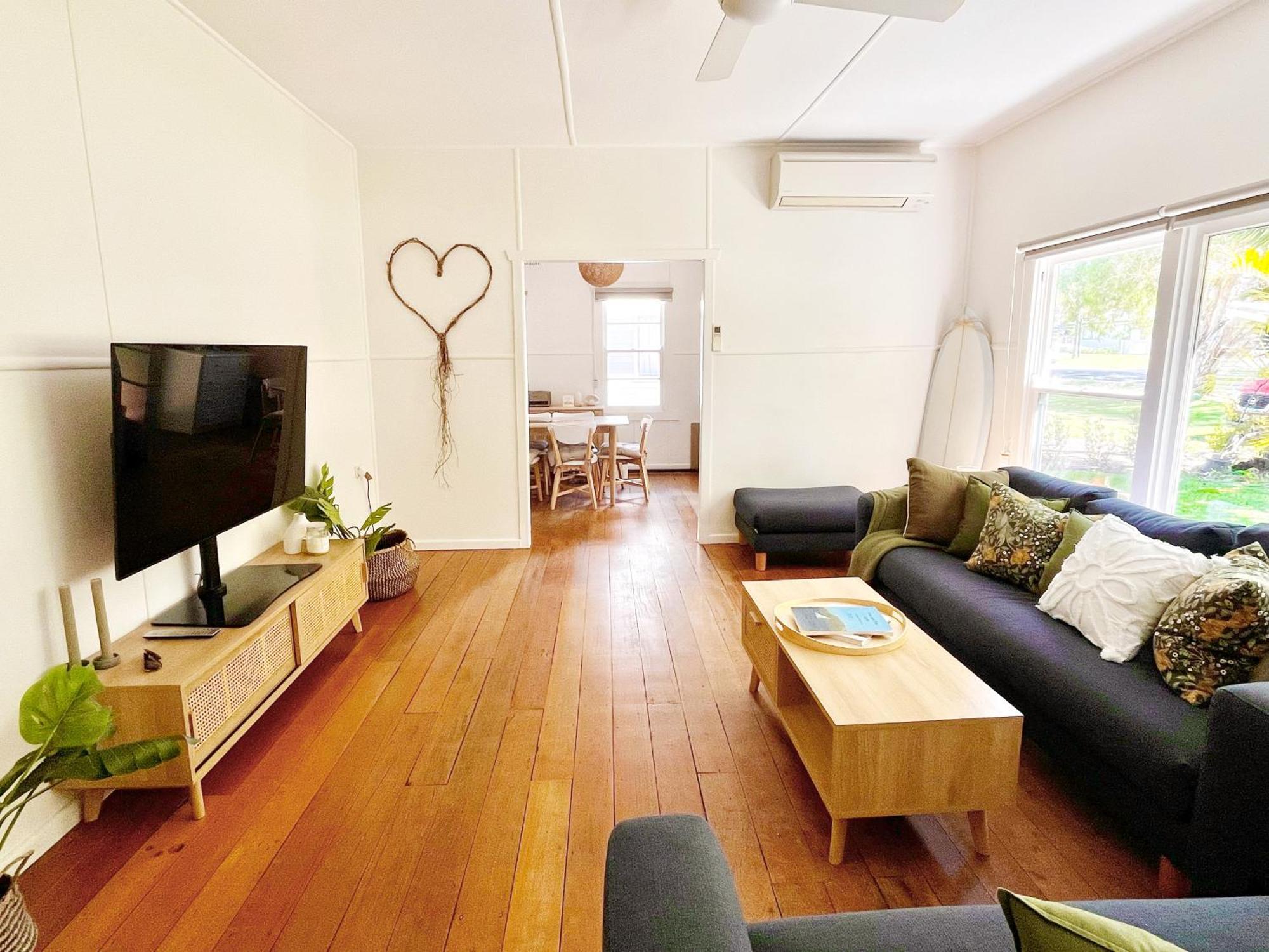 Holiday home Charlie'S Beach House