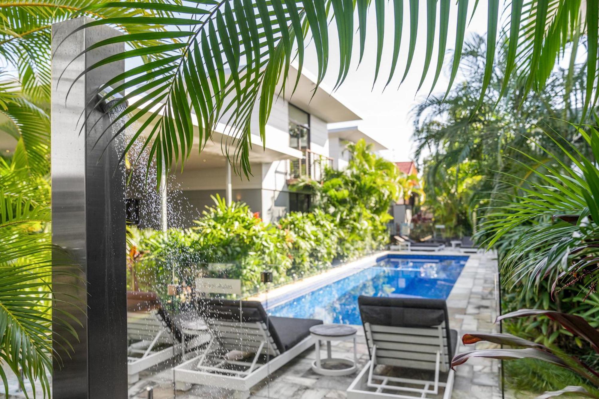 Byron Lux Villa *