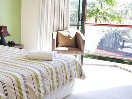 Aparthotel Byron Links