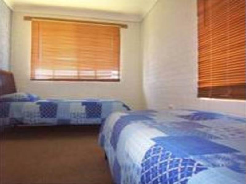 Unit 3 5-9 Somerset Street - Summer Apartment