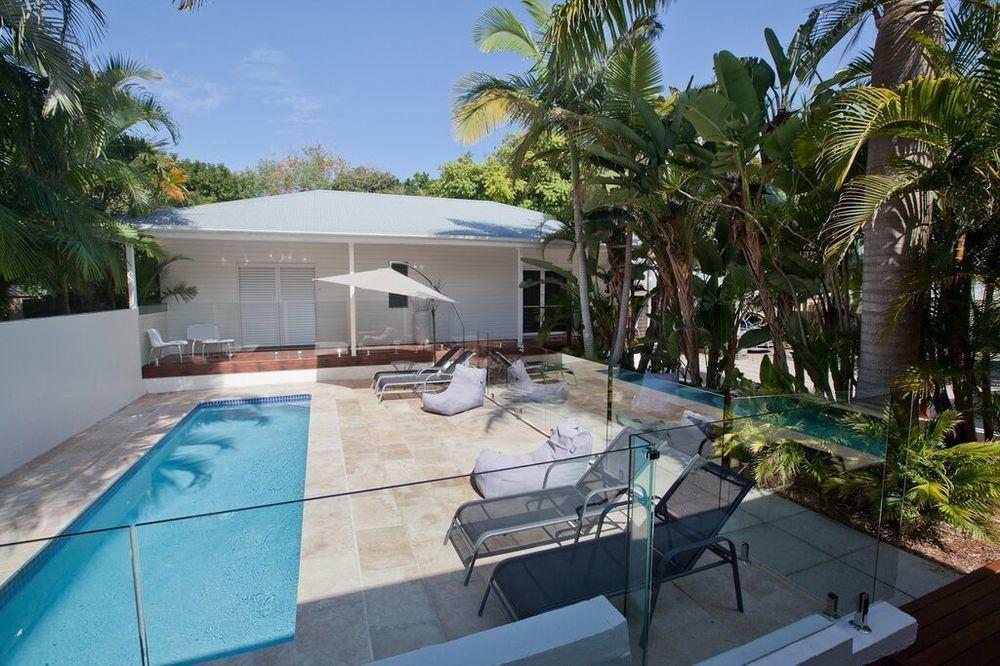 Cove 4*