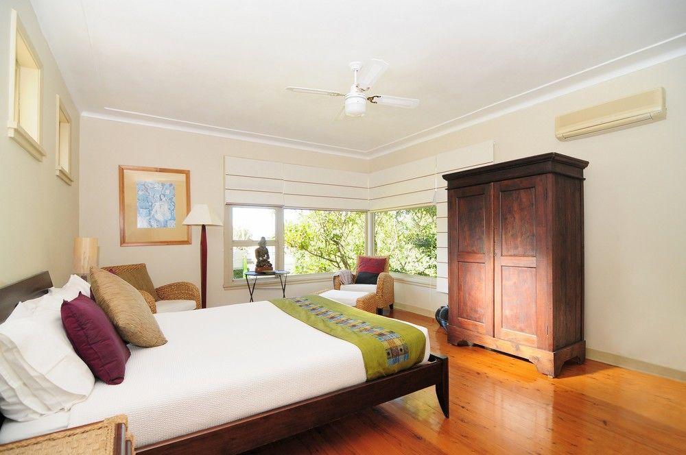 Dolphin Sands 4*