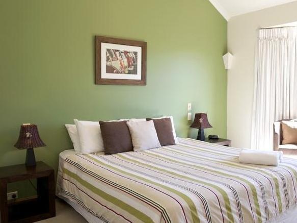 Byron Links Aparthotel 3*