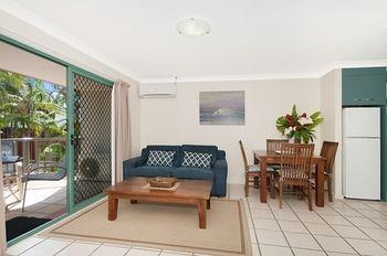Beaches Aparthotel 3*