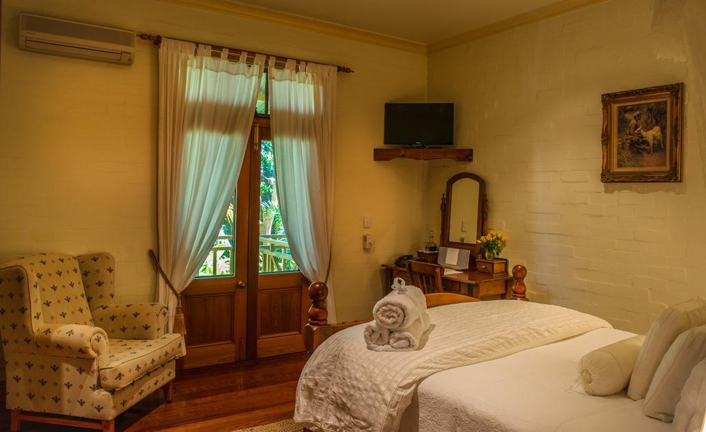Victoria's At Ewingsdale Hotel Byron Bay