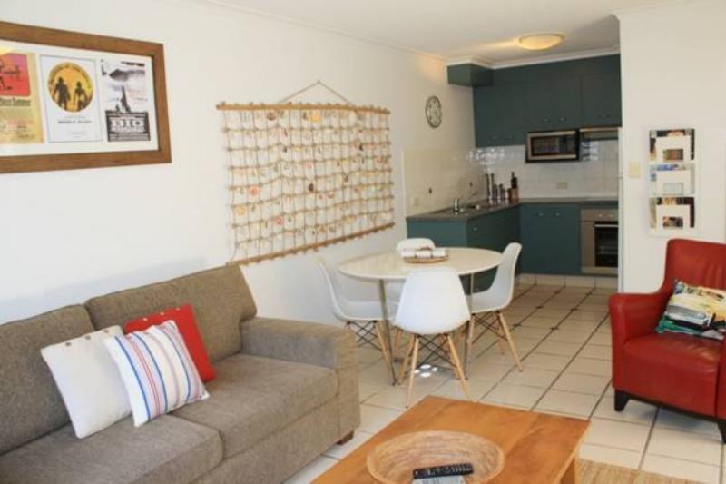 Aparthotel Cossies By The Sea