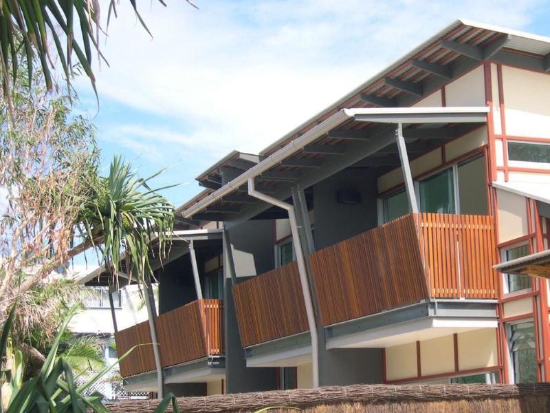 Resort East On Byron 4*
