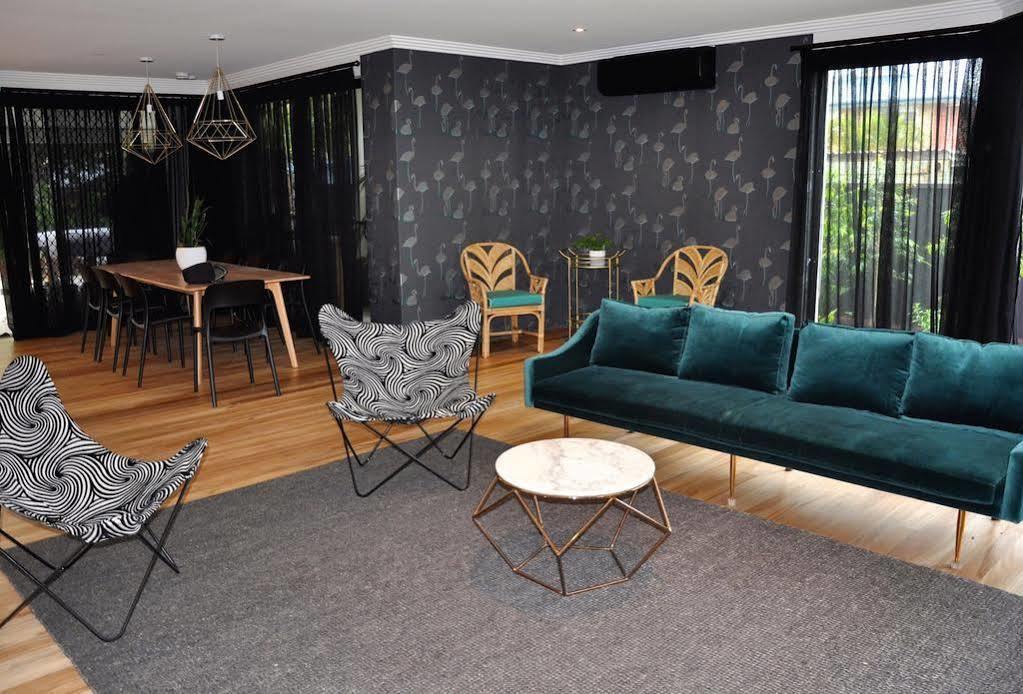 Hotel Dolphins Motor 4*