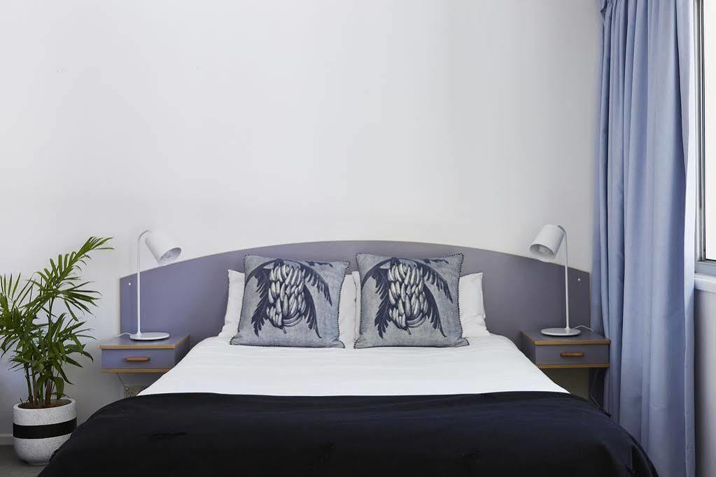Hotel Dolphins Motor 4*