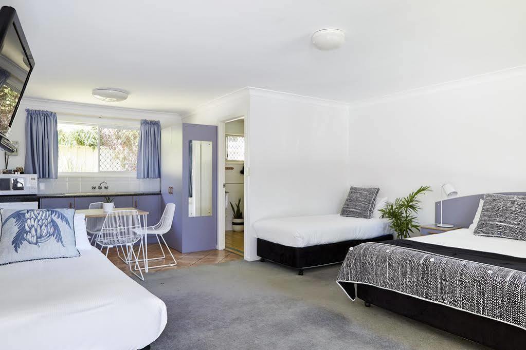 Hotel Dolphins Motor 4*