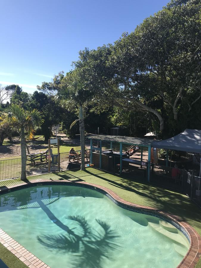 Backpackers On The Byron Bay
