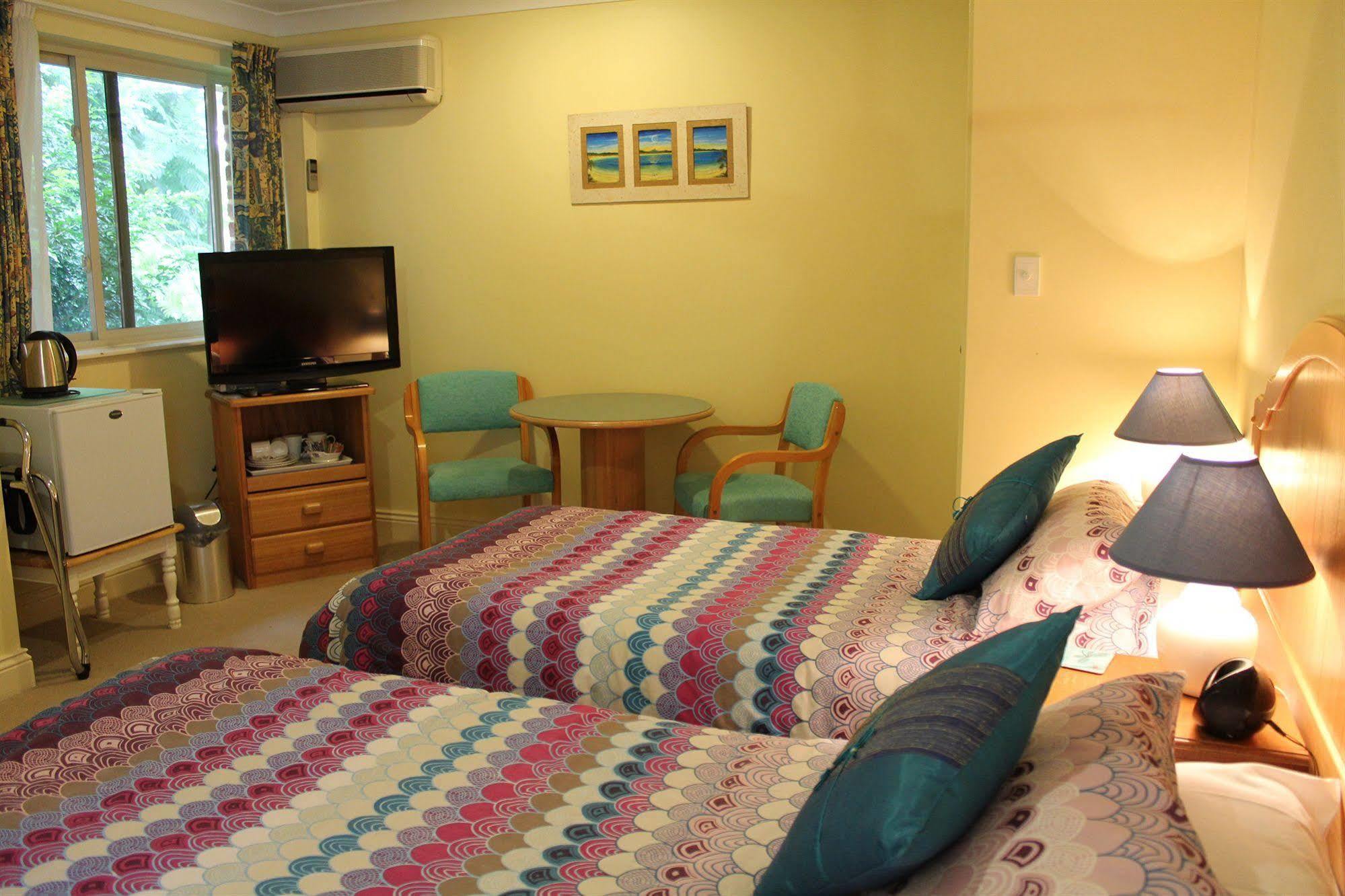 Ruskin House 4*