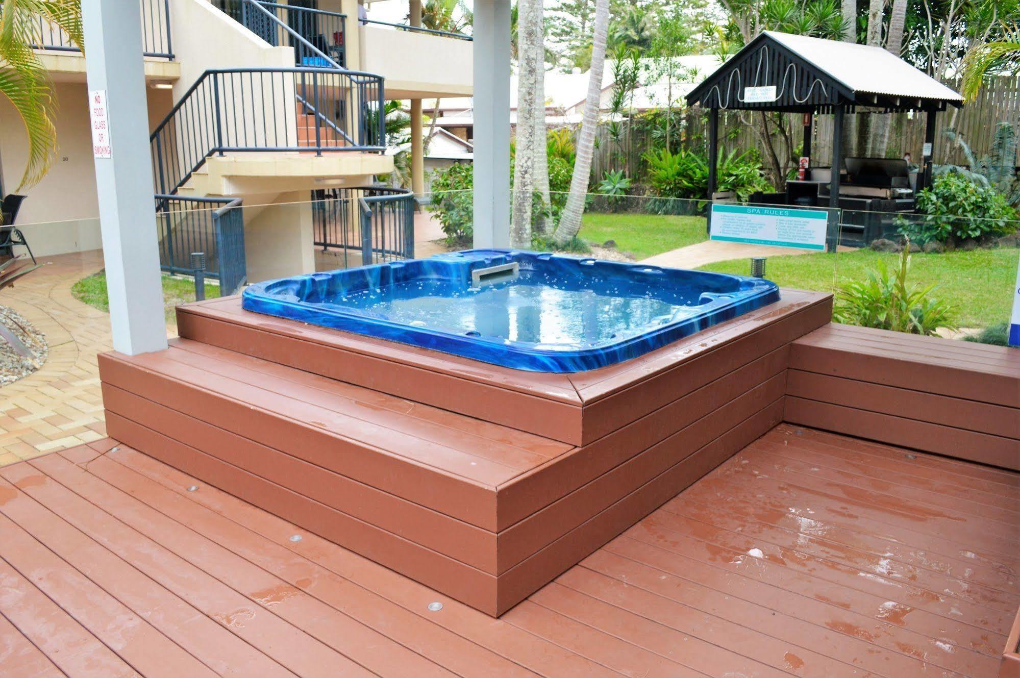 Outrigger Bay Aparthotel