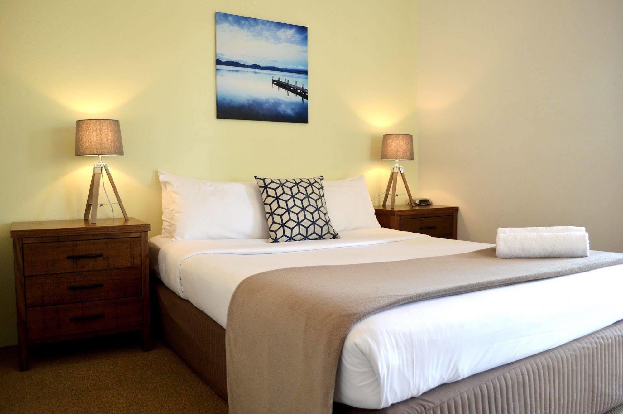 Outrigger Bay Aparthotel