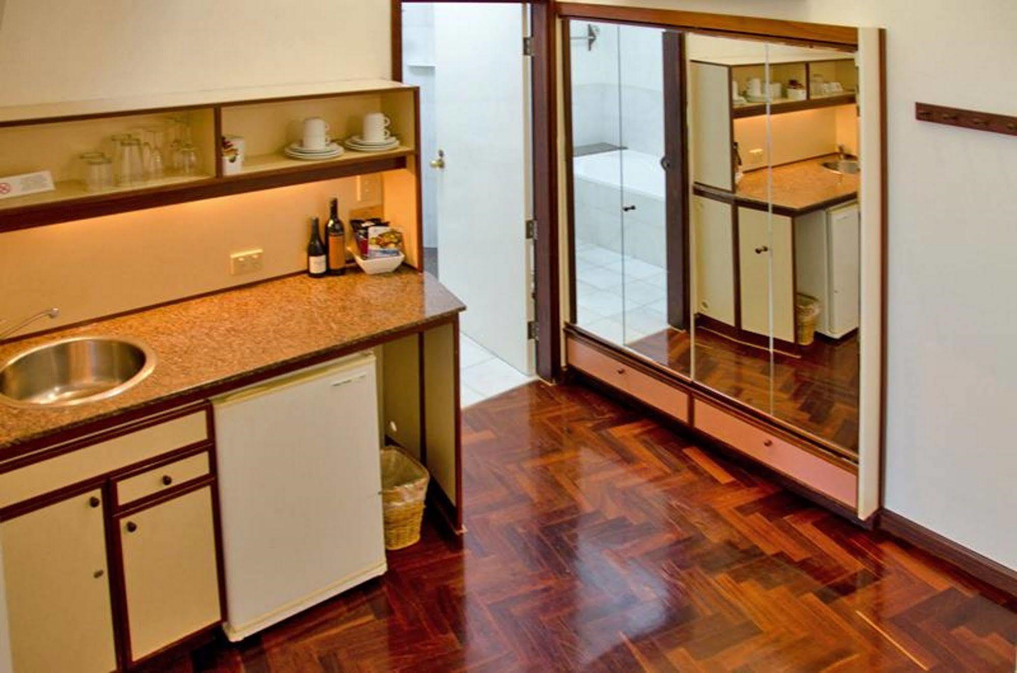 Beach Hotel Resort Byron Bay