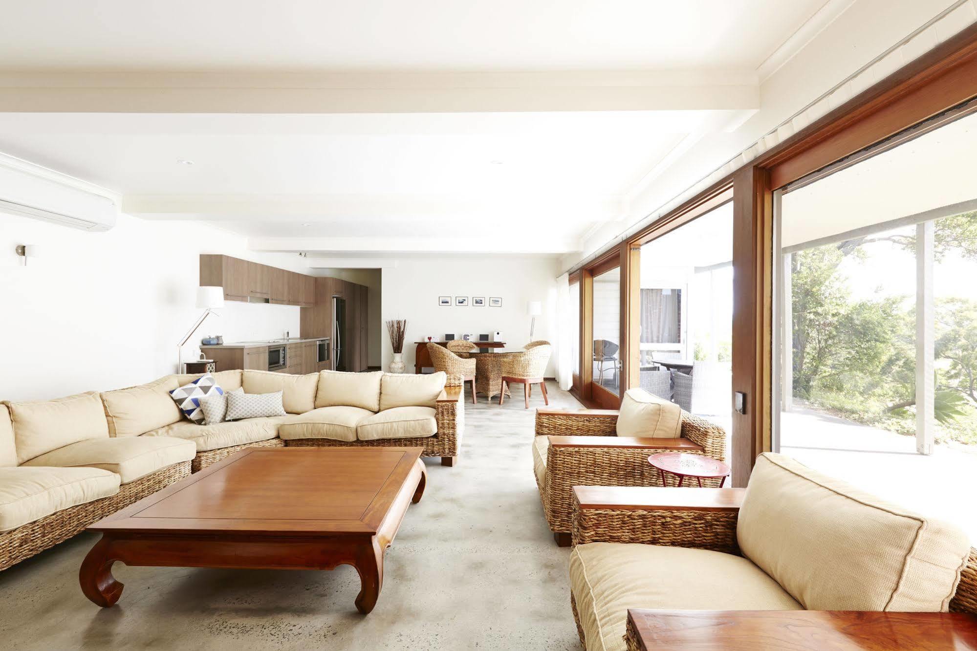 Bay Beach House Hotel 4*