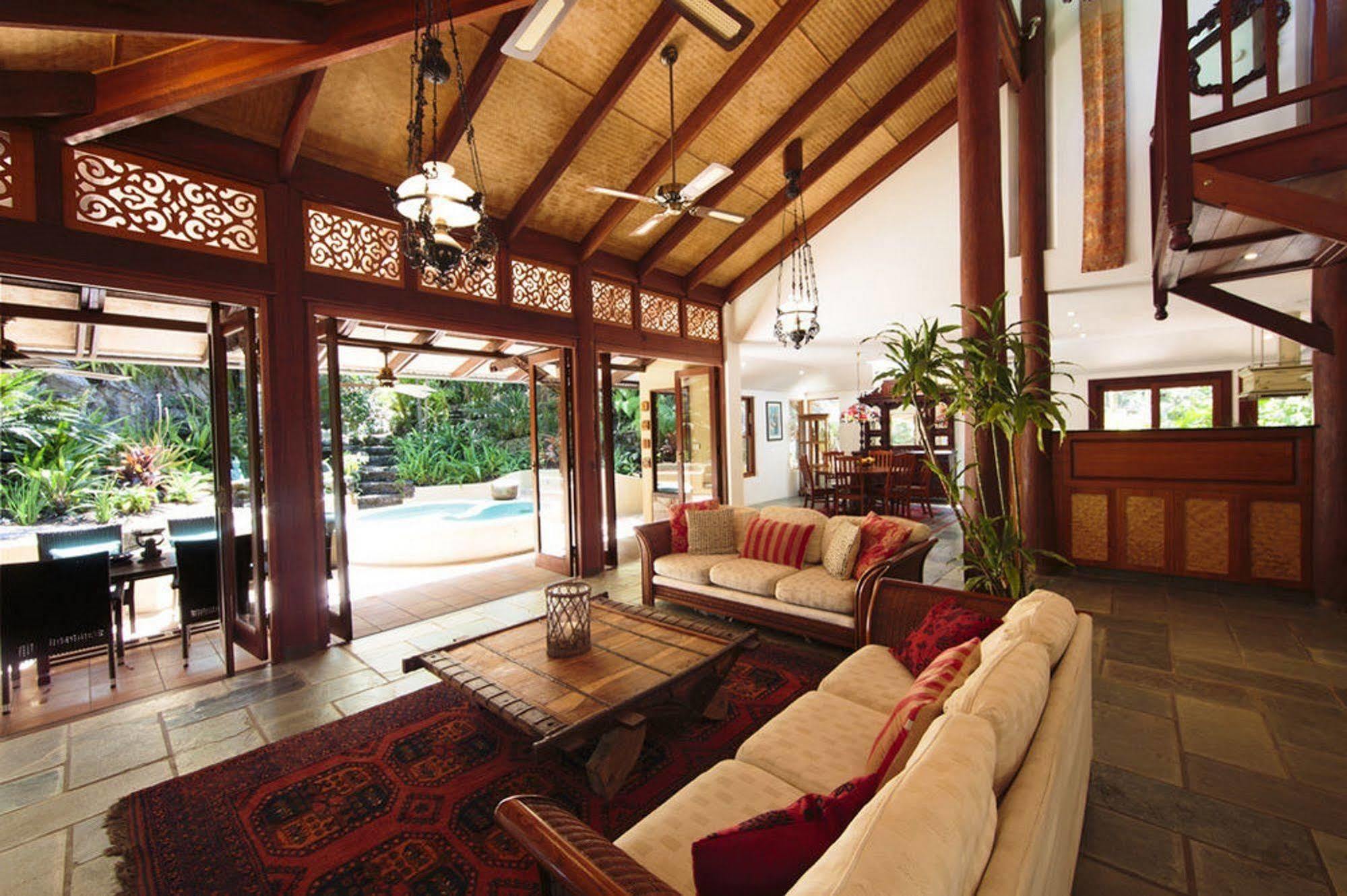 Lodge Garden Burees Byron Bay