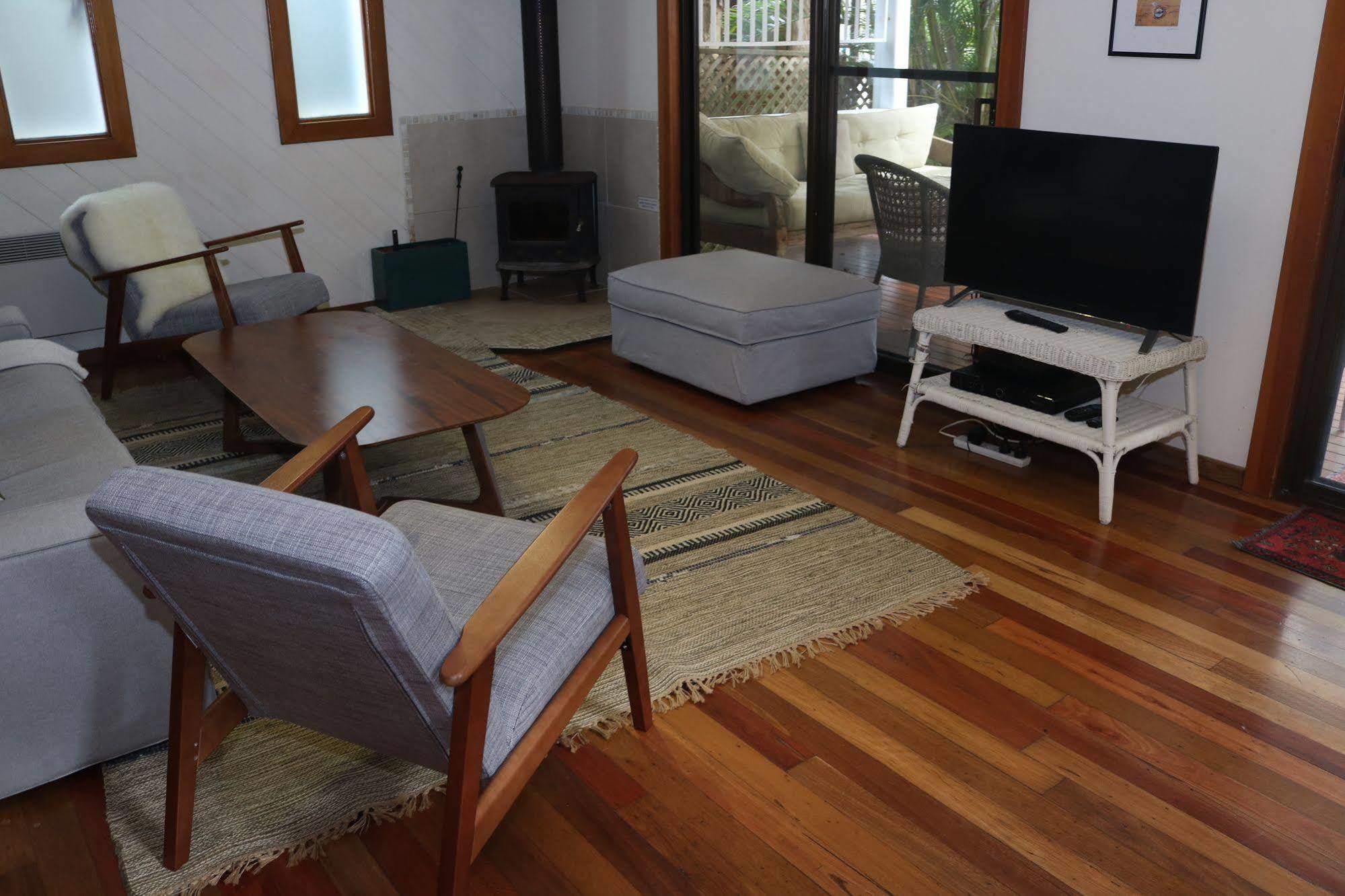Guest house A Beach House At Byron Byron Bay