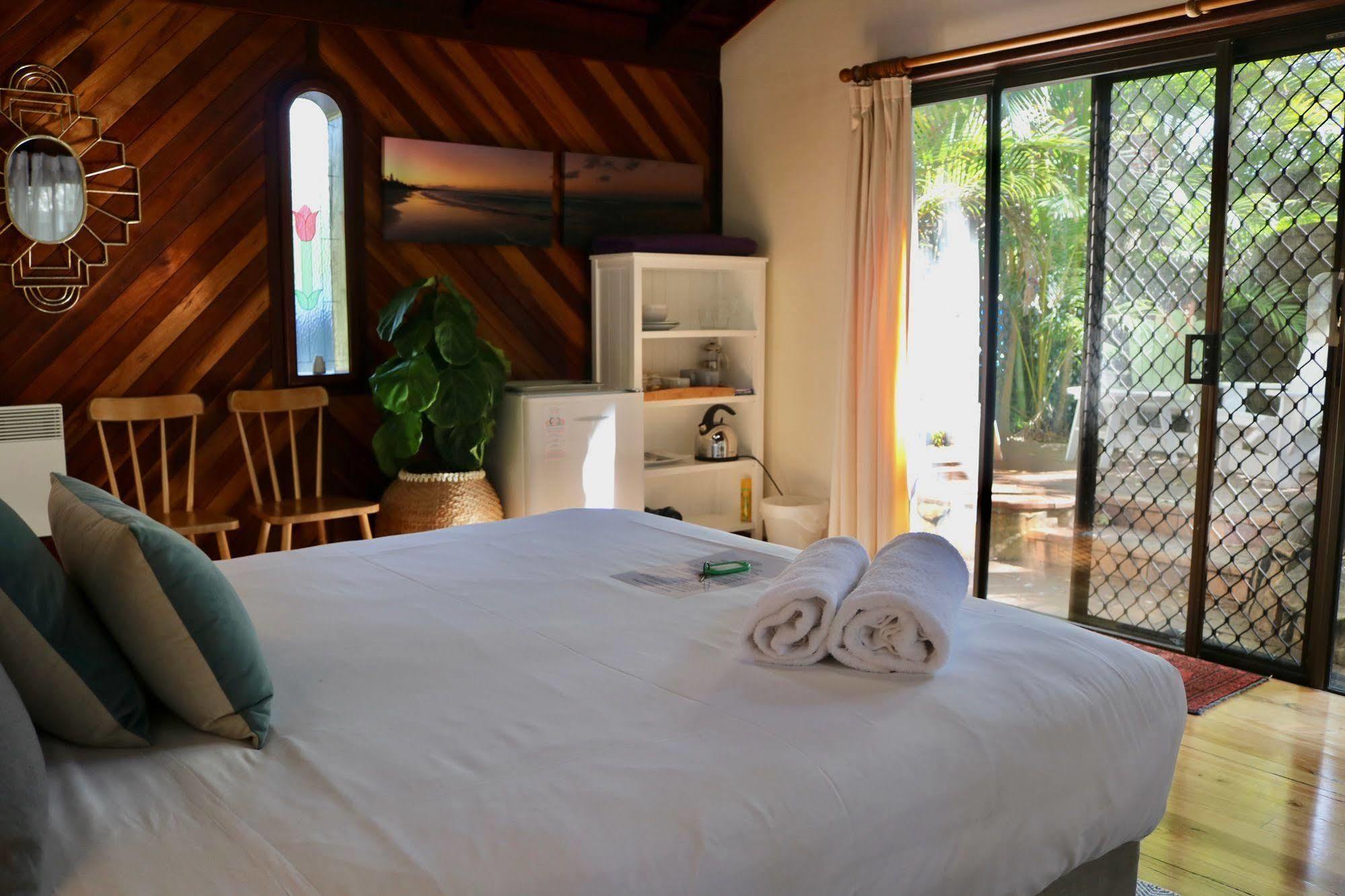 Guest house A Beach House At Byron Byron Bay