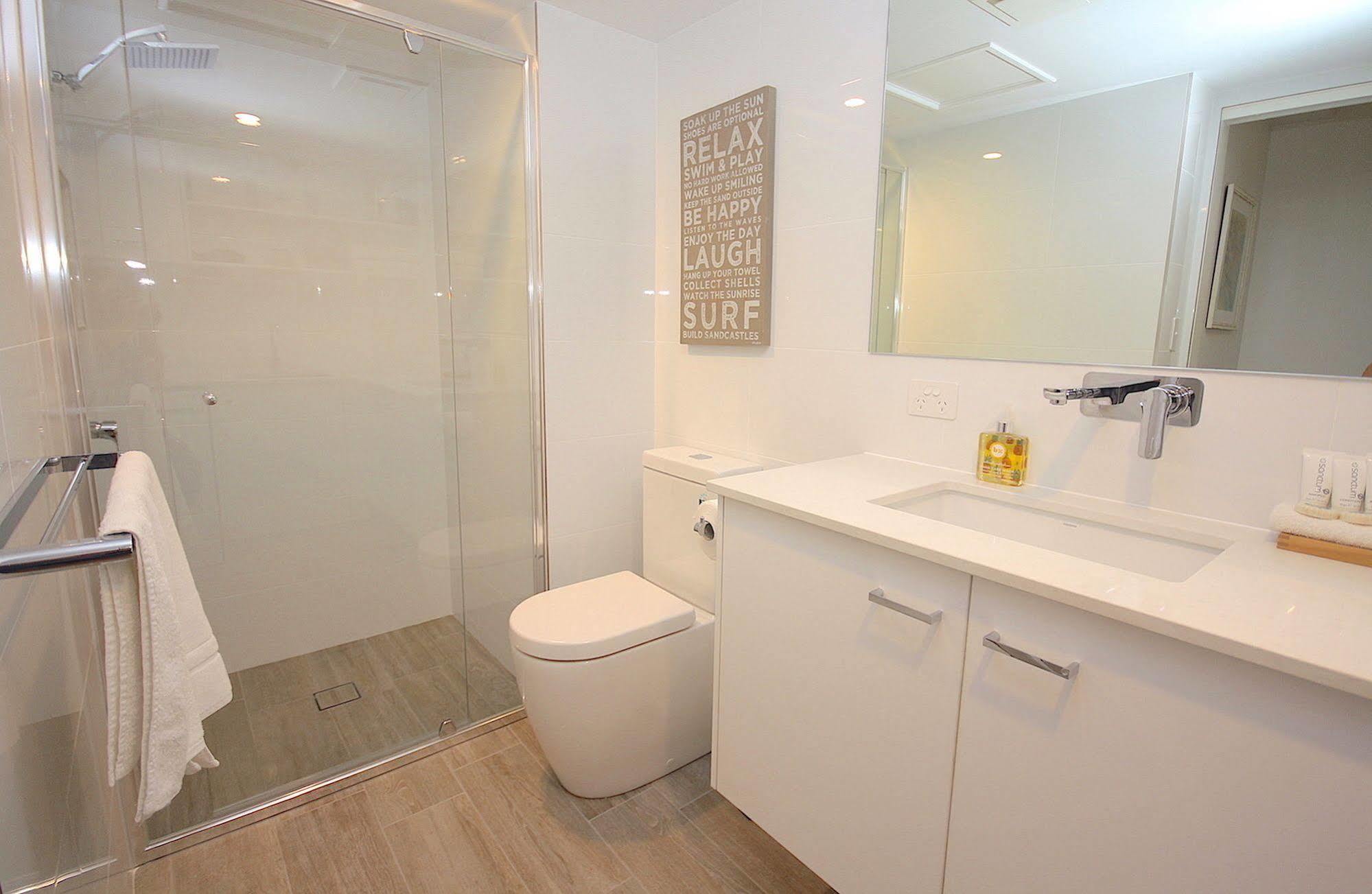 Aparthotel Cossies By The Sea 4*