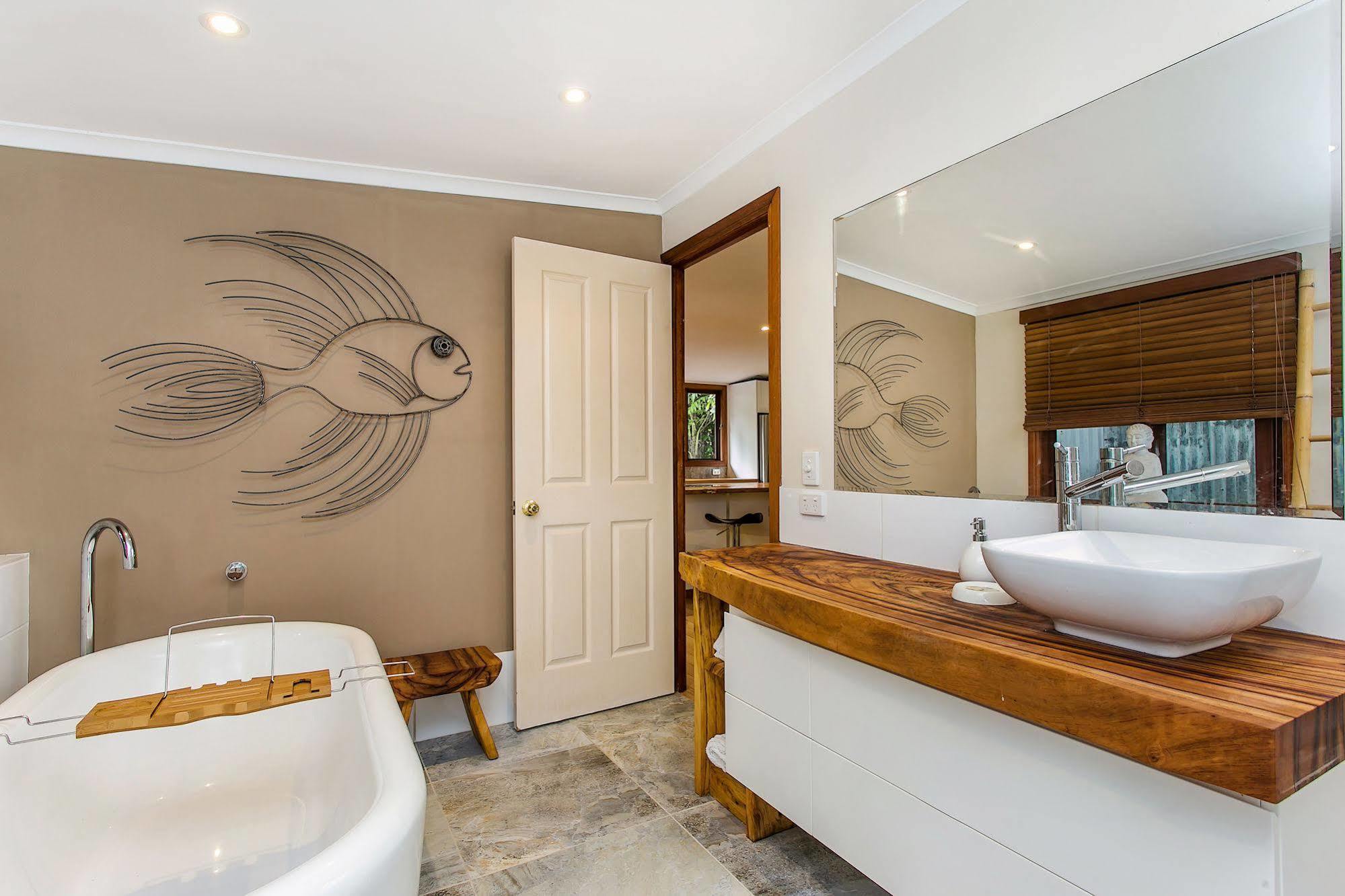 Bottlebrush Holiday home *