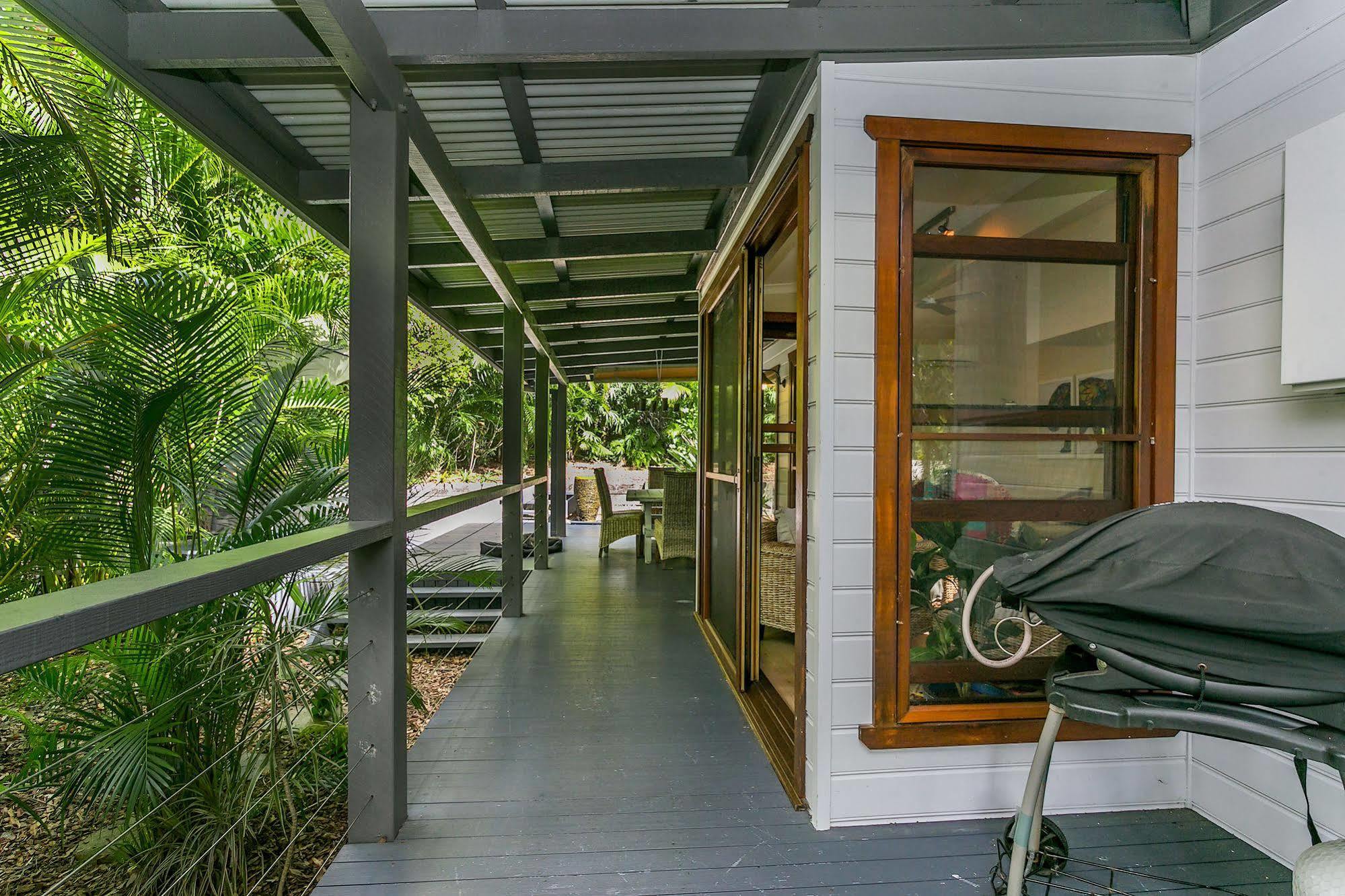 Bottlebrush Holiday home